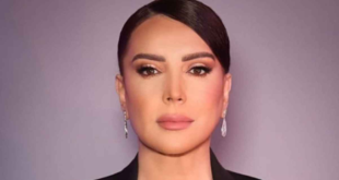 شكران مرتجى تستحضر ذكريات والدتها الراحلة في صورة من أمام منزل العائلة#شكران #مرتجى #تستحضر #ذكريات #والدتها #الراحلة #في #صورة #من #أمام #منزل #العائلة
