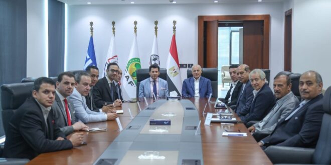 أبو ريدة يستقبل وزير الرياضة ويبحثان دعم خطط وبرامج تطوير كرة القدم – كل الكورة#أبو #ريدة #يستقبل #وزير #الرياضة #ويبحثان #دعم #خطط #وبرامج #تطوير #كرة #القدم #كل #الكورة