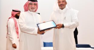 أمين جدة يُكرّم الدفعة الثالثة من المواطنين المتعاونين في تحسين الخدمات البلدية#أمين #جدة #يكرم #الدفعة #الثالثة #من #المواطنين #المتعاونين #في #تحسين #الخدمات #البلدية