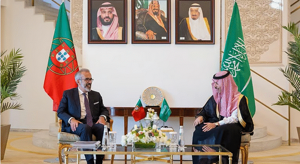 وزير الخارجية يبحث مع نظيره البرتغالي العلاقات الثنائية والمستجدات الدولية#وزير #الخارجية #يبحث #مع #نظيره #البرتغالي #العلاقات #الثنائية #والمستجدات #الدولية