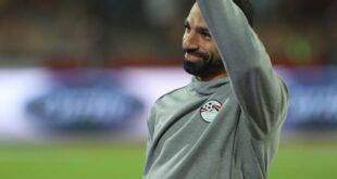 وسط أهلك وناسك.. الجمهور يستقبل محمد صلاح بحفاوة قبل مواجهة غينيا بيساو#وسط #أهلك #وناسك. #الجمهور #يستقبل #محمد #صلاح #بحفاوة #قبل #مواجهة #غينيا #بيساو