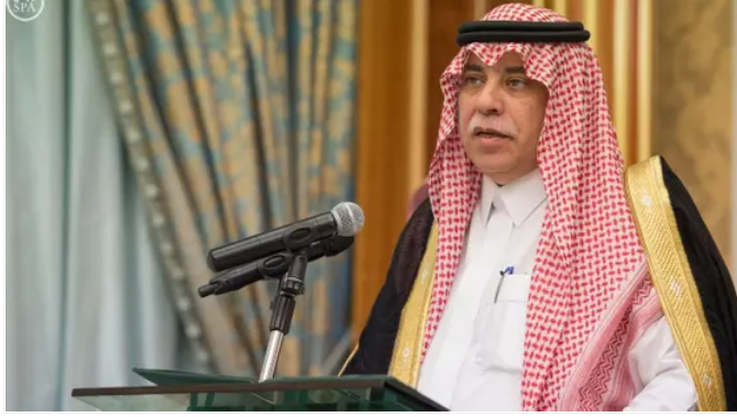 "القصبي" يعتمد مواصفات السلامة الفيدرالية الأمريكية للمركبات#القصبي #يعتمد #مواصفات #السلامة #الفيدرالية #الأمريكية #للمركبات