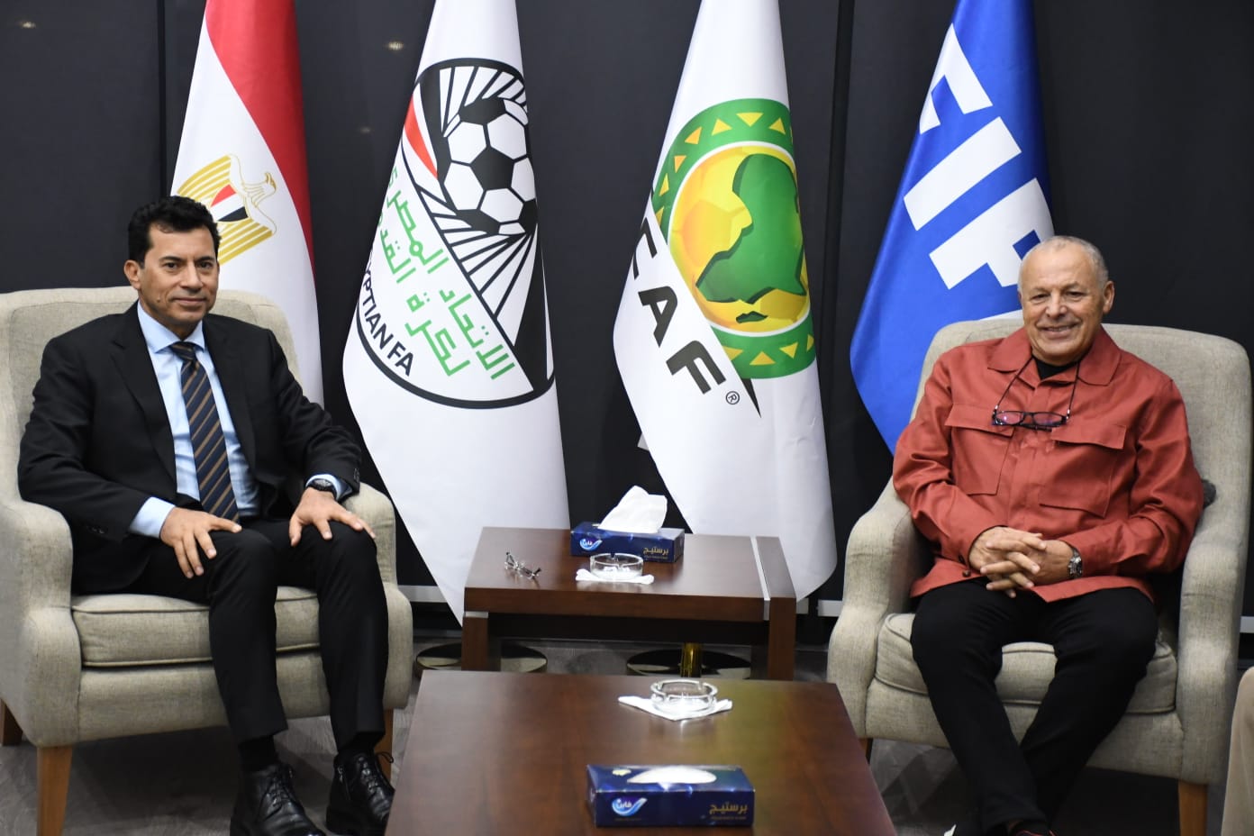 تفاصيل جلسة المهندس هاني أبو ريدة ووزير الشباب والرياضة – كل الكورة#تفاصيل #جلسة #المهندس #هاني #أبو #ريدة #ووزير #الشباب #والرياضة #كل #الكورة