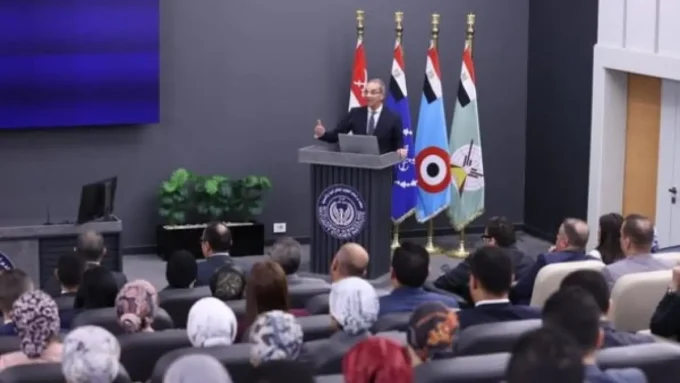 15 مليون هاتف.. خطة وزير الاتصالات لغزو الأسواق المونديالية وبدء التصدير عام 2026#مليون #هاتف. #خطة #وزير #الاتصالات #لغزو #الأسواق #المونديالية #وبدء #التصدير #عام