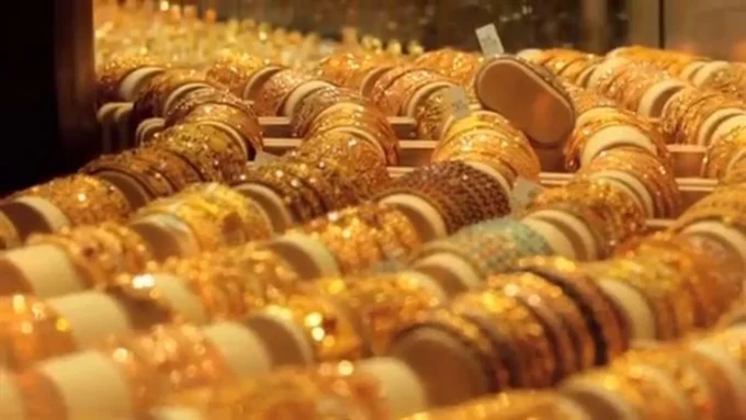 أسعار الذهب تعزز مكاسبها في الجلسة المسائية مدفوعة بارتفاع الطلب العالمي#أسعار #الذهب #تعزز #مكاسبها #في #الجلسة #المسائية #مدفوعة #بارتفاع #الطلب #العالمي
