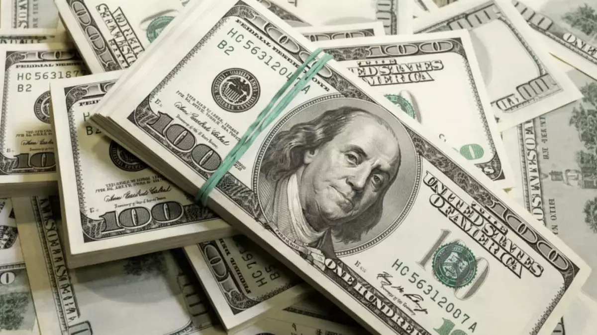 سعره 47.70 جنيها.. تحركات مفاجئة في صرف الدولار داخل البنوك المصرية اليوم#سعره #جنيها. #تحركات #مفاجئة #في #صرف #الدولار #داخل #البنوك #المصرية #اليوم