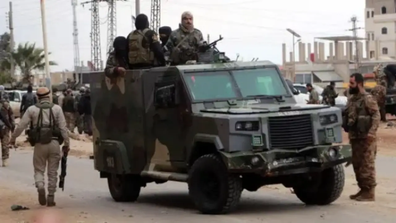 [OUT] "مُجَزَّر" في شرق حلب.. الجيش السوري و«قسد» يعلنان تجدد القتـال [/OUT]#مجزر #في #شرق #حلب. #الجيش #السوري #وقسد #يعلنان #تجدد #القتـال