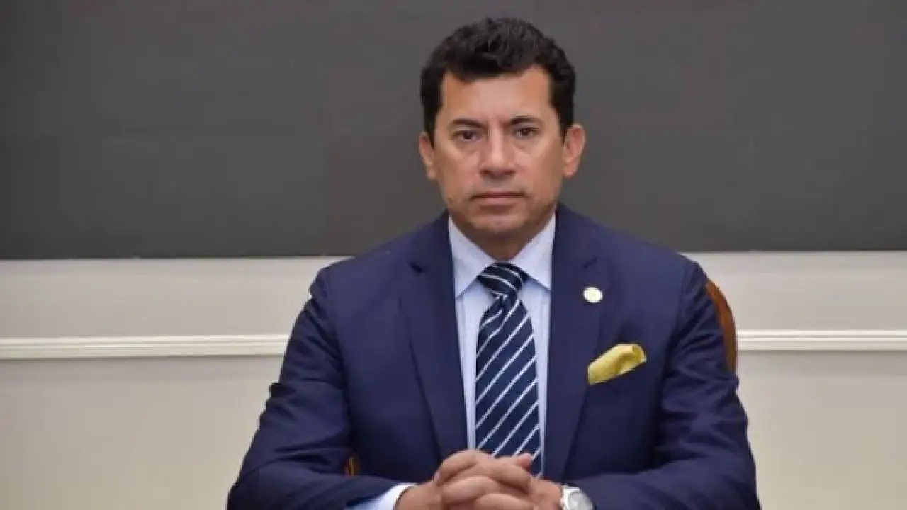 أشرف صبحي يخرج عن صمته.. رسالة غير متوقعة تحسم الجدل حول مستقبل حسام حسن وأداء المنتخب#أشرف #صبحي #يخرج #عن #صمته. #رسالة #غير #متوقعة #تحسم #الجدل #حول #مستقبل #حسام #حسن #وأداء #المنتخب