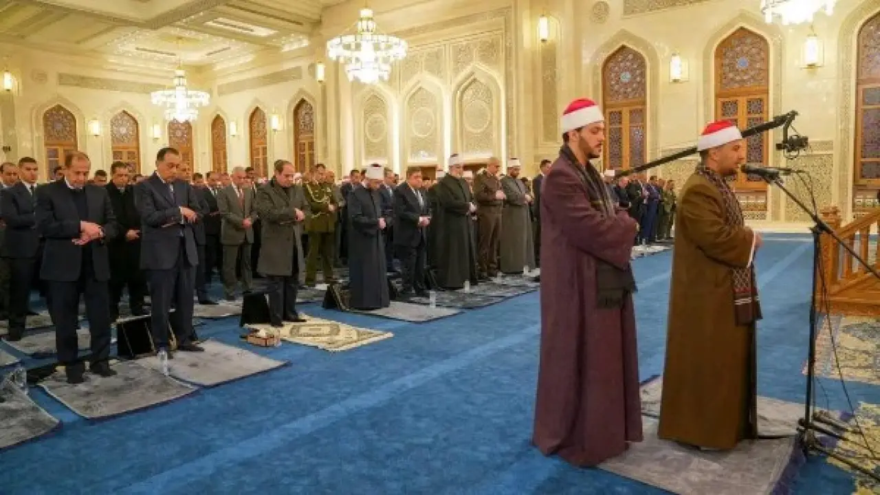 أمام الرئيس السيسي.. سر ارتباك متسابق دولة التلاوة بعد إمامته للمصلين بمسجد العزيز الحكيم#أمام #الرئيس #السيسي. #سر #ارتباك #متسابق #دولة #التلاوة #بعد #إمامته #للمصلين #بمسجد #العزيز #الحكيم