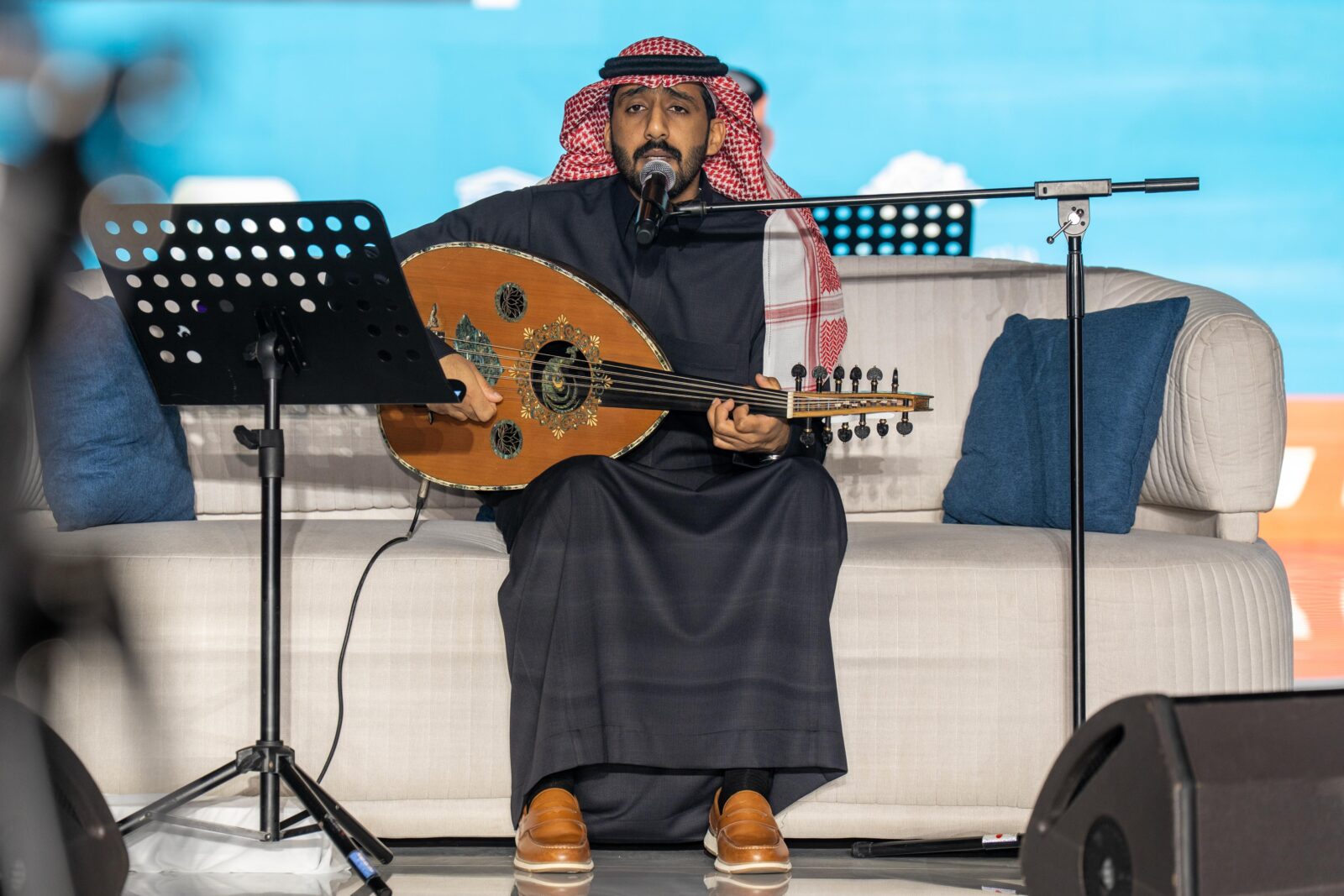 أمسية "عمر العمر" تفتتح الأمسيات الغنائية في مهرجان الكُتّاب والقُرّاء بالطائف#أمسية #عمر #العمر #تفتتح #الأمسيات #الغنائية #في #مهرجان #الكتاب #والقراء #بالطائف