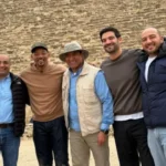 أهرامات الجيزة.. ظهور مفاجئ للنجم ويل سميث يثير دهشة السياح في مصر#أهرامات #الجيزة. #ظهور #مفاجئ #للنجم #ويل #سميث #يثير #دهشة #السياح #في #مصر