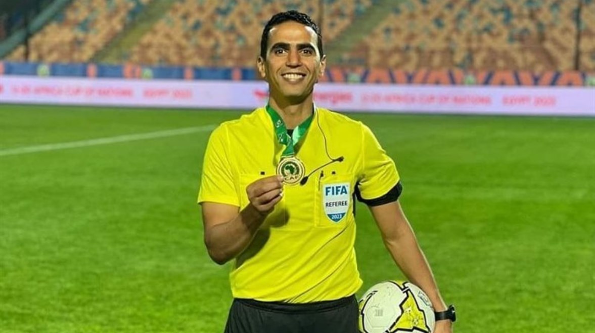 المغربي جلال جيد حكما لمباراة مصر ونيجيريا في تحديد المركز الثالث بأمم إفريقيا#المغربي #جلال #جيد #حكما #لمباراة #مصر #ونيجيريا #في #تحديد #المركز #الثالث #بأمم #إفريقيا