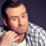 المَوْتُ يُفْجِعُ الفَنَّانَ نِضالَ الشافِعِيِّ بِرَحِيلِ والدَتِه#الموت #يفجع #الفنان #نضال #الشافعي #برحيل #والدته