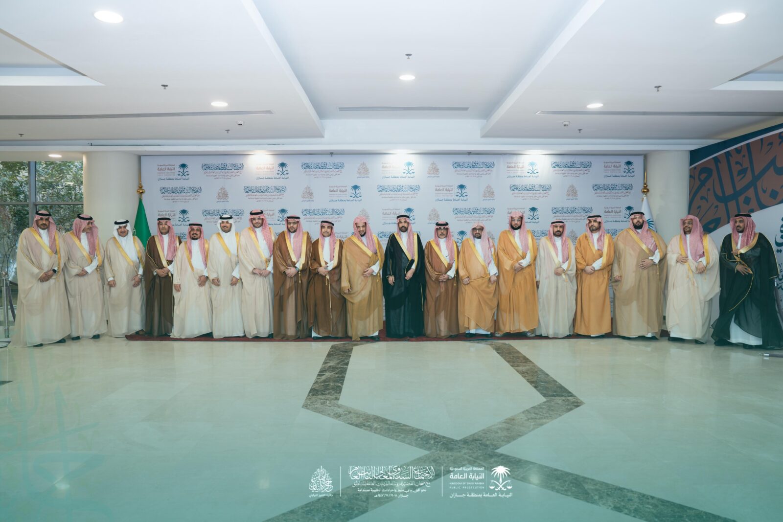 النائب العام يلتقي رؤساء نيابات المناطق ووكلاءهم المساعدين#النائب #العام #يلتقي #رؤساء #نيابات #المناطق #ووكلاءهم #المساعدين