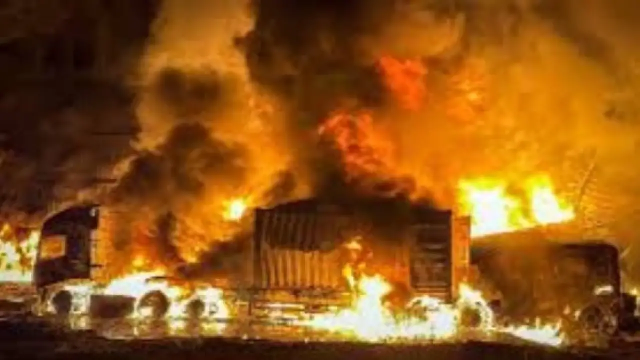 انفجارات تهز كييف.. سحب الدخان تغطي سماء العاصمة وسط حالة من الرعب والغموض#انفجارات #تهز #كييف. #سحب #الدخان #تغطي #سماء #العاصمة #وسط #حالة #من #الرعب #والغموض