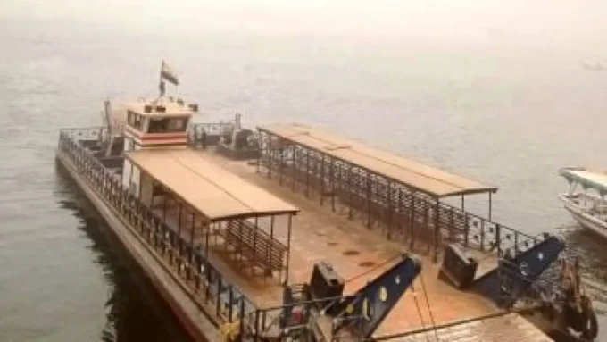 بسبب العاصفة الترابية.. قرار عاجل بإغلاق حركة الملاحة في بحيرة ناصر بأسوان#بسبب #العاصفة #الترابية. #قرار #عاجل #بإغلاق #حركة #الملاحة #في #بحيرة #ناصر #بأسوان