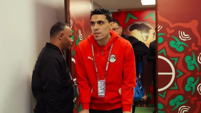 بعكازين في المدرجات.. محمد حمدي يفاجئ بعثة منتخب مصر قبل صدام كوت ديفوار المرتقب#بعكازين #في #المدرجات. #محمد #حمدي #يفاجئ #بعثة #منتخب #مصر #قبل #صدام #كوت #ديفوار #المرتقب