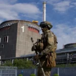 بقلب روستوف.. طائرة مسيرة تشعل النيران وتثير الذعر في شوارع المدينة الروسية#بقلب #روستوف. #طائرة #مسيرة #تشعل #النيران #وتثير #الذعر #في #شوارع #المدينة #الروسية