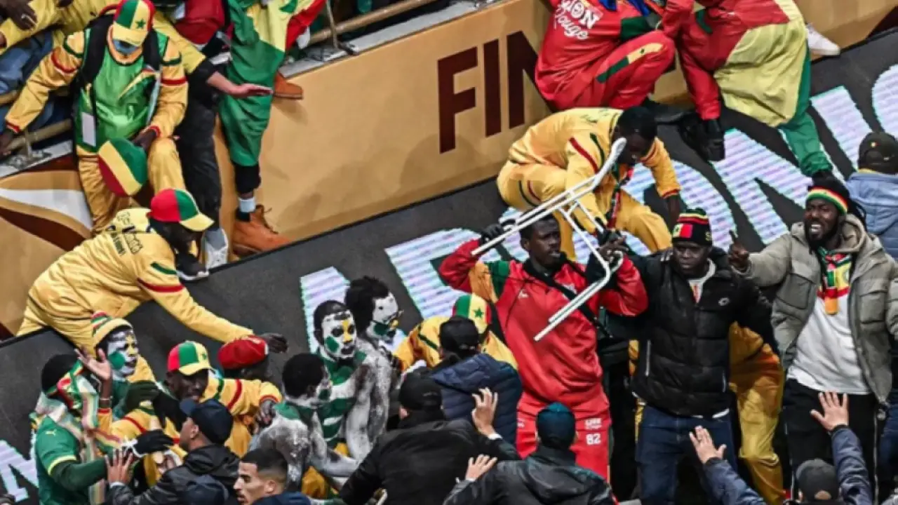 بيان قوي من «كاف» بعد أحداث نهائي أمم أفريقيا.. وقرارات صارمة مرتقبة#بيان #قوي #من #كاف #بعد #أحداث #نهائي #أمم #أفريقيا. #وقرارات #صارمة #مرتقبة