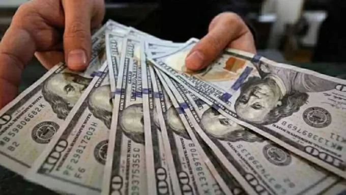 تحرك مفاجئ بالبنوك.. تراجع سعر الدولار يربك الحسابات في تعاملات يناير الحالية#تحرك #مفاجئ #بالبنوك. #تراجع #سعر #الدولار #يربك #الحسابات #في #تعاملات #يناير #الحالية