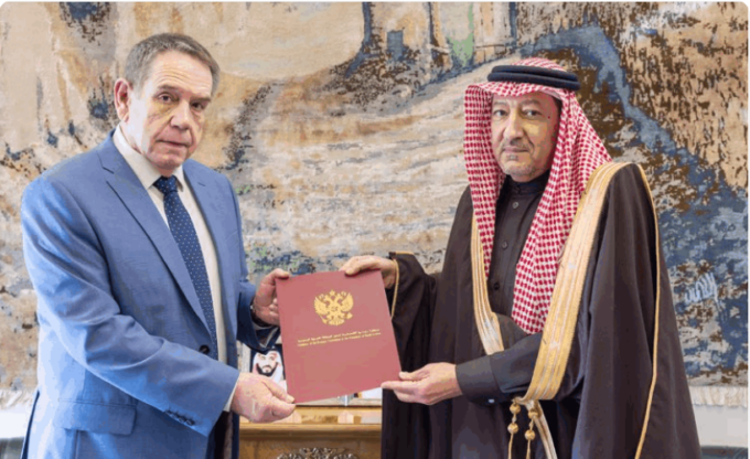 تسلمها نائب وزير الخارجية.. وزير الخارجية يتلقى رسالة خطية من نظيره الروسي#تسلمها #نائب #وزير #الخارجية. #وزير #الخارجية #يتلقى #رسالة #خطية #من #نظيره #الروسي