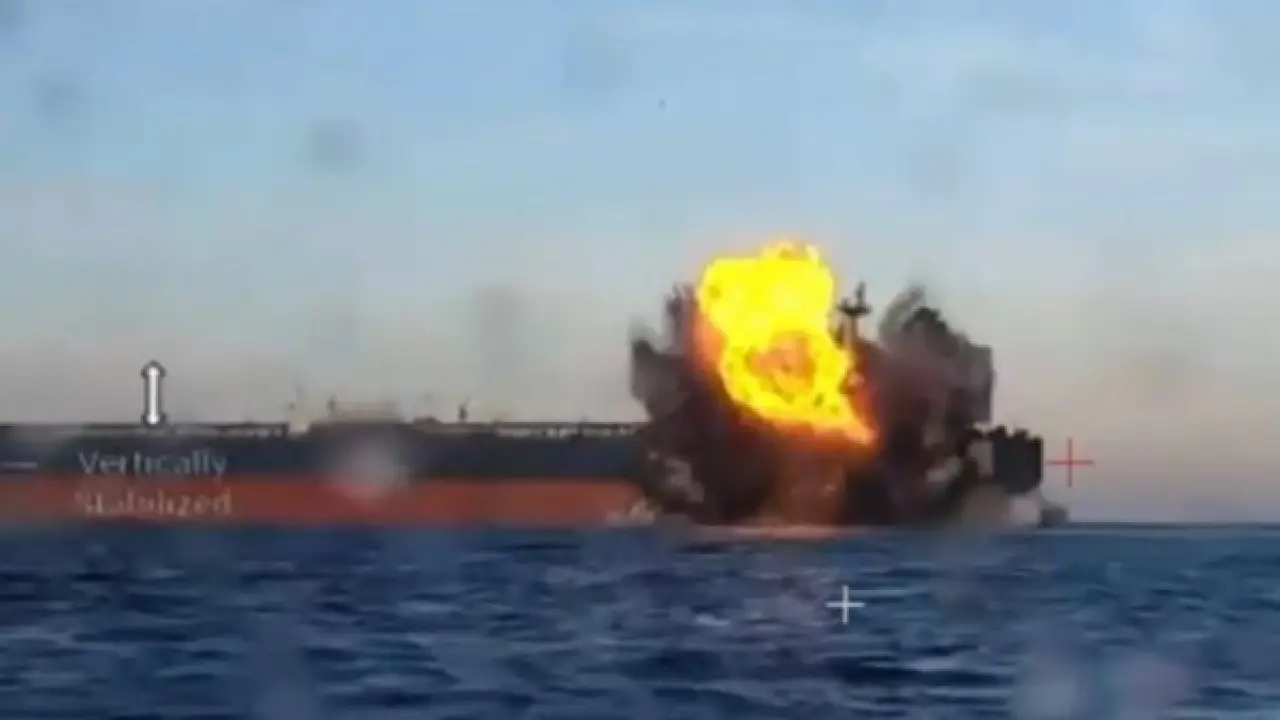 تهديد لإمدادات الطاقة.. انفجار ناقلتي نفط قرب خط بحر قزوين يثير رعب الأسواق#تهديد #لإمدادات #الطاقة. #انفجار #ناقلتي #نفط #قرب #خط #بحر #قزوين #يثير #رعب #الأسواق