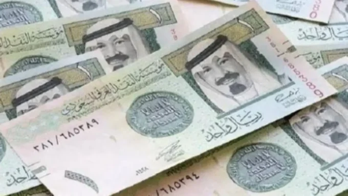 توقعات يناير الصادمة.. سعر الريال السعودي يربك حسابات المسافرين في البنوك المصرية اليوم#توقعات #يناير #الصادمة. #سعر #الريال #السعودي #يربك #حسابات #المسافرين #في #البنوك #المصرية #اليوم