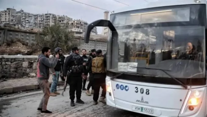 حي الشيخ مقصود.. انسحاب آخر عناصر قسد يضع حلب أمام مشهد أمني جديد#حي #الشيخ #مقصود. #انسحاب #آخر #عناصر #قسد #يضع #حلب #أمام #مشهد #أمني #جديد