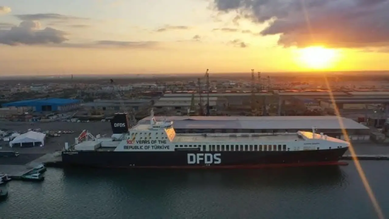 خصم 88% للمصدرين.. تحرك حكومي يفتح ممر الرورو الأخضر نحو قلب أوروبا#خصم #للمصدرين. #تحرك #حكومي #يفتح #ممر #الرورو #الأخضر #نحو #قلب #أوروبا