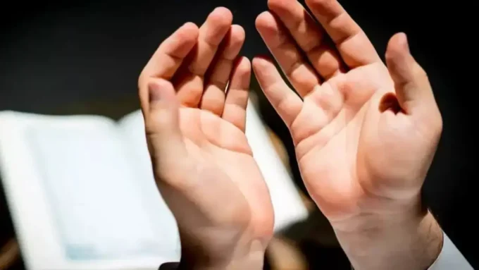 دعاء أول يوم في شعبان يفرج الله كل همومك.. ردّده بقلب خاشع#دعاء #أول #يوم #في #شعبان #يفرج #الله #كل #همومك. #ردده #بقلب #خاشع