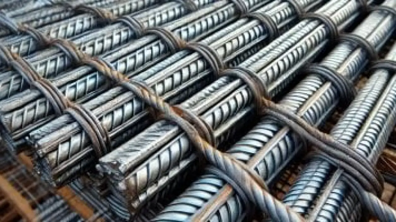 زلزال أسعار الحديد.. تحرك مفاجئ في المصانع يربك حسابات المقبلين على البناء اليوم#زلزال #أسعار #الحديد. #تحرك #مفاجئ #في #المصانع #يربك #حسابات #المقبلين #على #البناء #اليوم