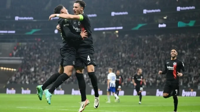 زلزال في فرانكفورت.. إقالة مدرب عمر مرموش السابق تثير التساؤلات حول مستقبله القادم#زلزال #في #فرانكفورت. #إقالة #مدرب #عمر #مرموش #السابق #تثير #التساؤلات #حول #مستقبله #القادم