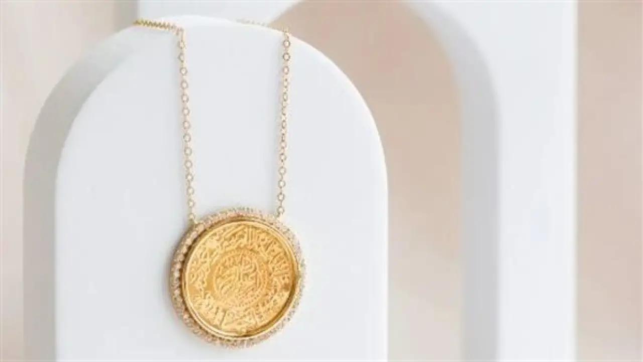 سعر الجنيه الذهب يفقد 400 جنيه من قيمته في تعاملات المساء بالصاغة المصرية#سعر #الجنيه #الذهب #يفقد #جنيه #من #قيمته #في #تعاملات #المساء #بالصاغة #المصرية