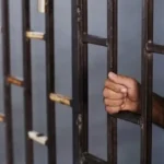 سنتان خلف القضبان.. تعديل قانوني يحذر من الاقتراب بمباني الهيئات العامة في 2026#سنتان #خلف #القضبان. #تعديل #قانوني #يحذر #من #الاقتراب #بمباني #الهيئات #العامة #في