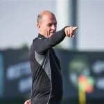 صفقة المدافع الجديد تثير انقساماً تقنياً داخل النادي الأهلي حول جدوى التوقيع قبل ميركاتو الشتاء.#صفقة #المدافع #الجديد #تثير #انقساما #تقنيا #داخل #النادي #الأهلي #حول #جدوى #التوقيع #قبل #ميركاتو #الشتاء