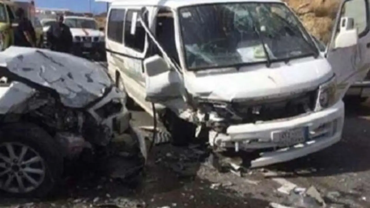 فاجعة طريق شبرا.. تصادم مروع ينهي رحلة 8 أشخاص وسط صرخات المارة#فاجعة #طريق #شبرا. #تصادم #مروع #ينهي #رحلة #أشخاص #وسط #صرخات #المارة