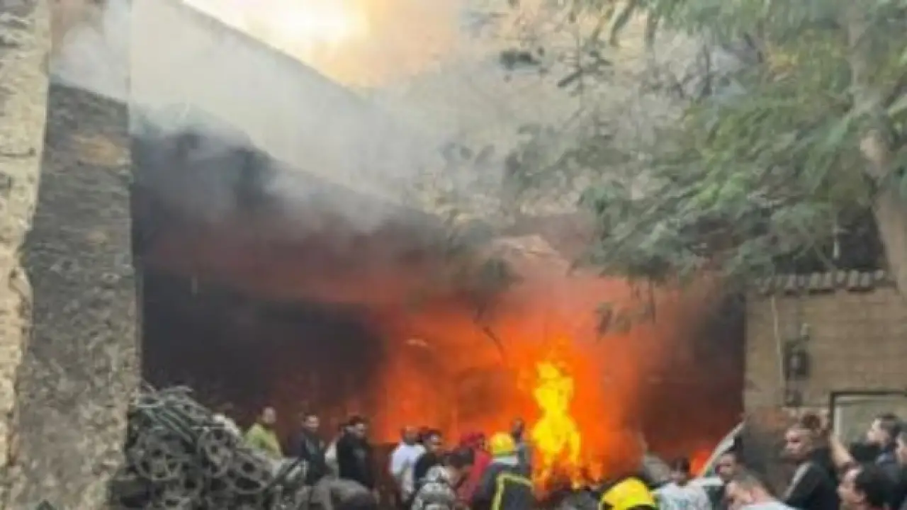 فاجعة في البحيرة.. النيران تحاصر 10 أشخاص داخل منزلهم وسط صرخات استغاثة مدوية#فاجعة #في #البحيرة. #النيران #تحاصر #أشخاص #داخل #منزلهم #وسط #صرخات #استغاثة #مدوية