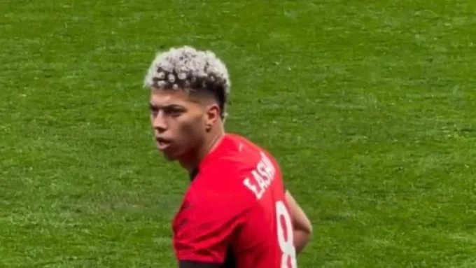 لقطة خفية.. رد فعل غير متوقع من إمام عاشور يشعل الأجواء بعد موقعة السنغال#لقطة #خفية. #رد #فعل #غير #متوقع #من #إمام #عاشور #يشعل #الأجواء #بعد #موقعة #السنغال