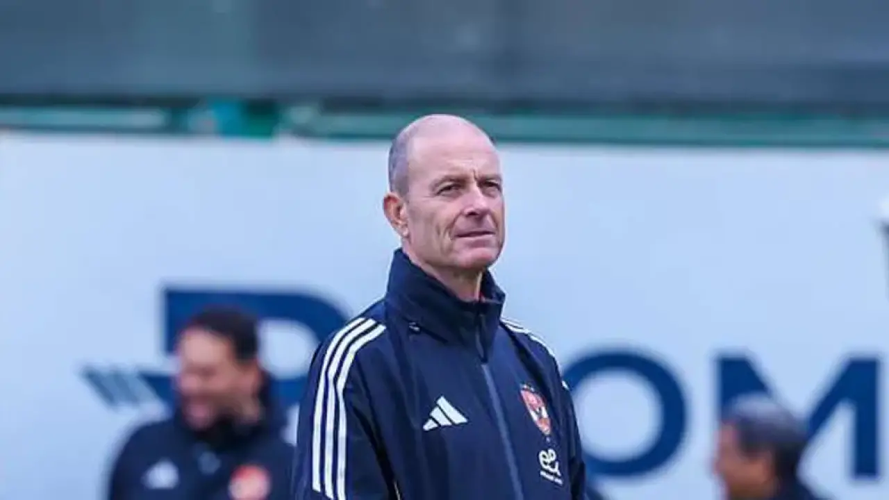 ماتياس يايسله يرفض التفريط في ثلاثي الأهلي الأجنبي ويتمسك باستمرارهم لنهاية الموسم#ماتياس #يايسله #يرفض #التفريط #في #ثلاثي #الأهلي #الأجنبي #ويتمسك #باستمرارهم #لنهاية #الموسم