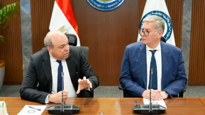 مركز إقليمي مرتقب.. تحرك وزاري يحول مصر إلى قلب صناعة وقود الطائرات المستدام#مركز #إقليمي #مرتقب. #تحرك #وزاري #يحول #مصر #إلى #قلب #صناعة #وقود #الطائرات #المستدام