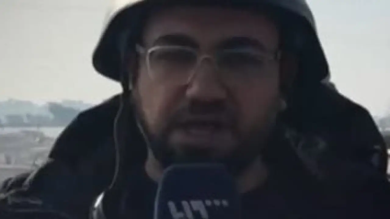 واقعة مروعة.. دبابة تدهس مراسل تلفزيون سوريا خلال تغطية حية في حلب#واقعة #مروعة. #دبابة #تدهس #مراسل #تلفزيون #سوريا #خلال #تغطية #حية #في #حلب