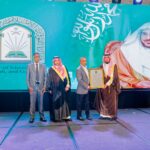 وزارة شؤون الأديان والثقافة بجمهورية سريلانكا تمنح معالي وزير الشؤون الإسلامية الوثيقة التكريمية لخادم القرآن الكريم لعام 2025م#وزارة #شؤون #الأديان #والثقافة #بجمهورية #سريلانكا #تمنح #معالي #وزير #الشؤون #الإسلامية #الوثيقة #التكريمية #لخادم #القرآن #الكريم #لعام #2025م