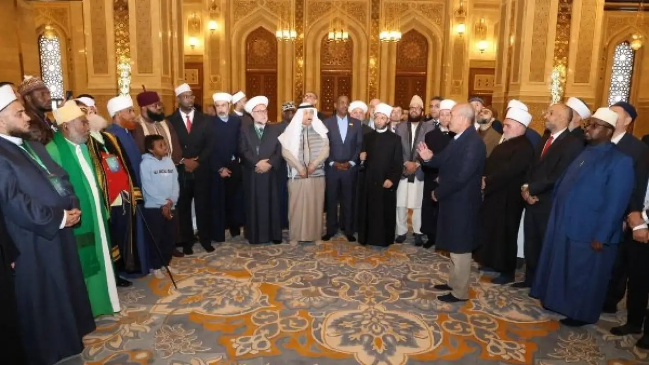 وزير الأوقاف يصطحب ضيوف مؤتمر الأعلى للشئون الإسلامية في زيارة لمسجد مصر الكبير.. صور#وزير #الأوقاف #يصطحب #ضيوف #مؤتمر #الأعلى #للشئون #الإسلامية #في #زيارة #لمسجد #مصر #الكبير. #صور