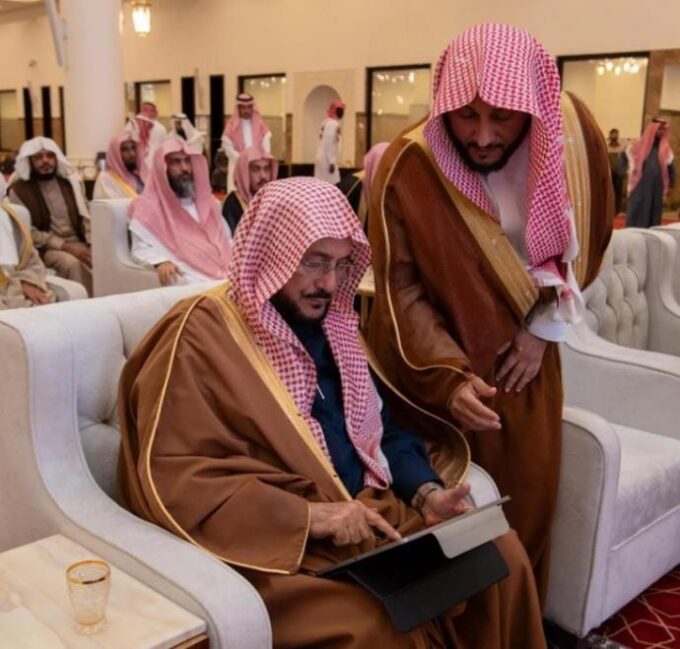 وزير الشؤون الإسلامية يدشّن صيانة 800 مسجد بالمدينة المنورة#وزير #الشؤون #الإسلامية #يدشن #صيانة #مسجد #بالمدينة #المنورة