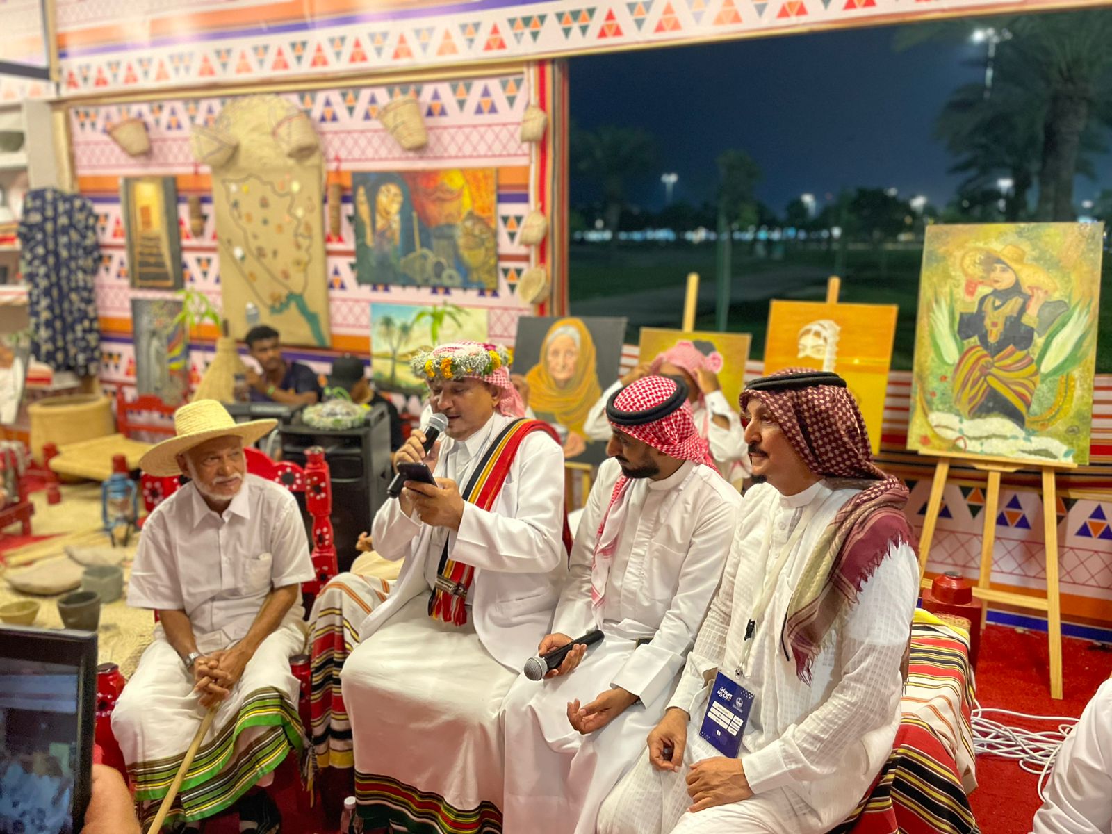 وسط تفاعل جماهيري لافت.. جناح "صبيا" يحيي ليالي "هذه جازان" بالطرب والفنون الشعبية#وسط #تفاعل #جماهيري #لافت. #جناح #صبيا #يحيي #ليالي #هذه #جازان #بالطرب #والفنون #الشعبية