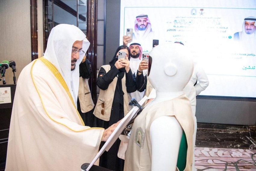 آل الشيخ يدشن برامج خادم الحرمين لتوزيع المصاحف والتمور وتفطير الصائمين#آل #الشيخ #يدشن #برامج #خادم #الحرمين #لتوزيع #المصاحف #والتمور #وتفطير #الصائمين