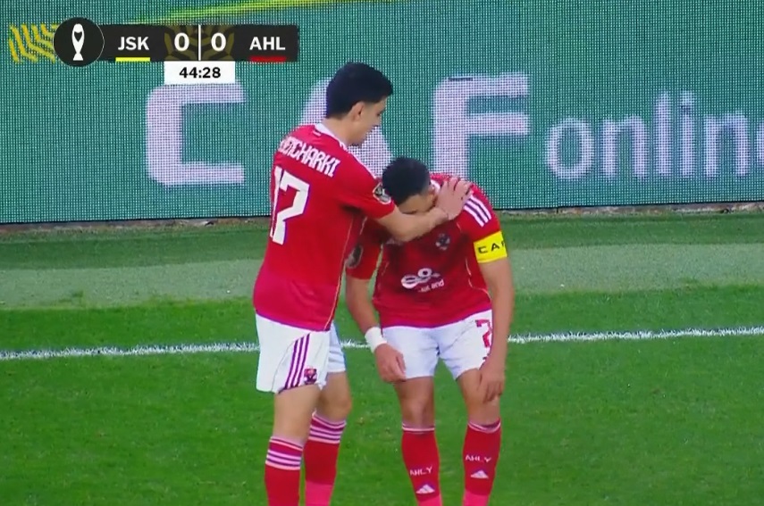 تريزيجيه يعاني من آلام في العضلة الخلفية – كل الكورة#تريزيجيه #يعاني #من #آلام #في #العضلة #الخلفية #كل #الكورة