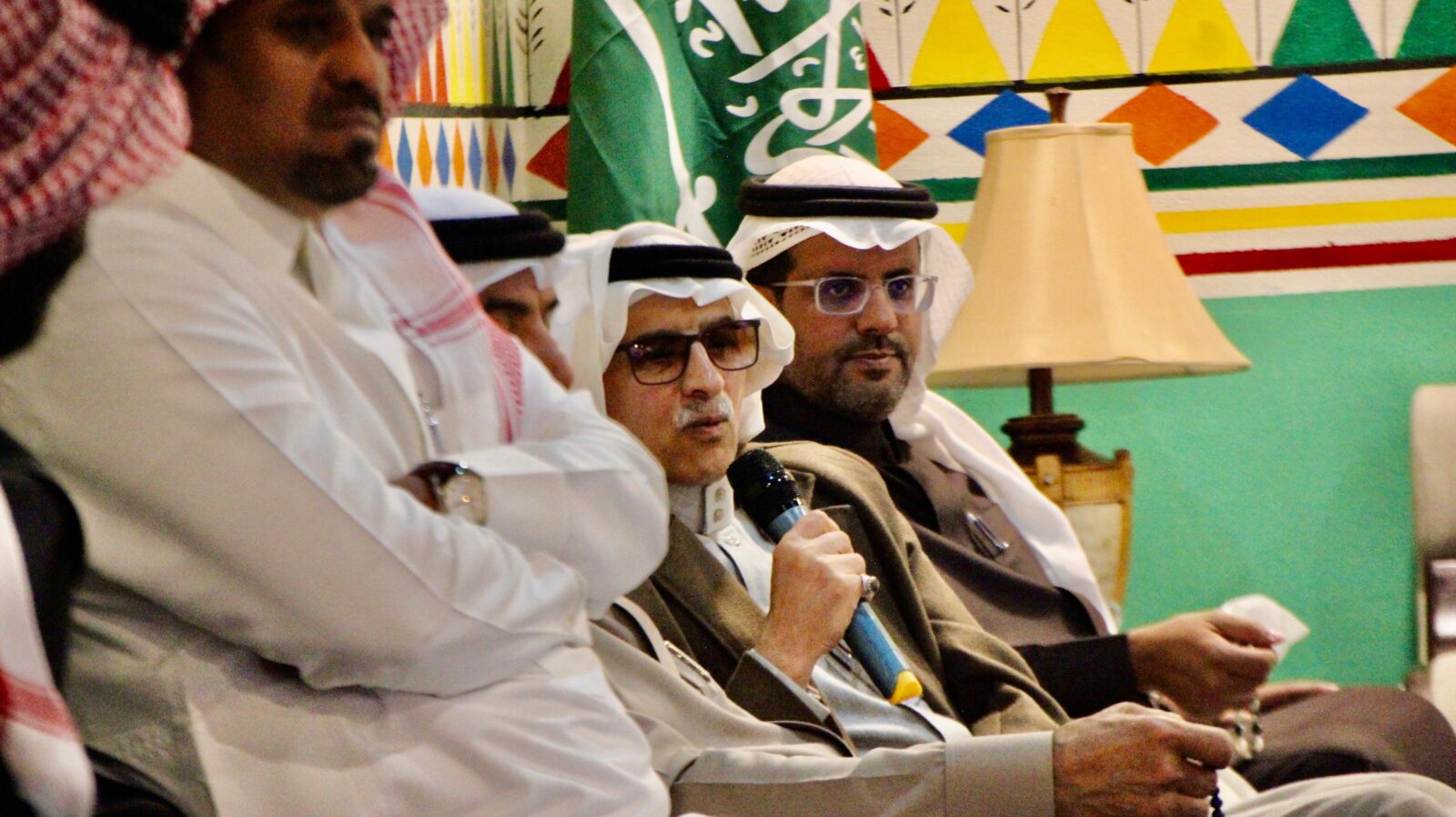 ديوانية الرحّالة بعسير تناقش تحوّل صورة المملكة من كتب الرحّالة إلى التأشيرة الإلكترونية#ديوانية #الرحالة #بعسير #تناقش #تحول #صورة #المملكة #من #كتب #الرحالة #إلى #التأشيرة #الإلكترونية