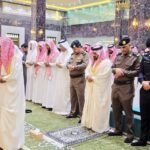 *محافظ محايل يؤدي صلاة الاستسقاء مع جموع المصلين*#محافظ #محايل #يؤدي #صلاة #الاستسقاء #مع #جموع #المصلين