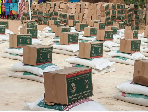 مركز الملك سلمان يوزّع 728 سلة غذائية في أبالا وتيلابيري بالنيجر#مركز #الملك #سلمان #يوزع #سلة #غذائية #في #أبالا #وتيلابيري #بالنيجر